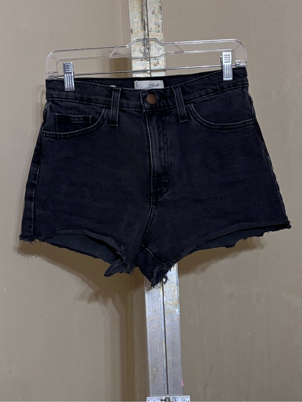 Universal Thread Black High-Rise Raw Hem Denim Shorts Sz 4 m